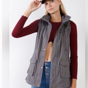 41 Hawthorn Charcoal Hooded Vest